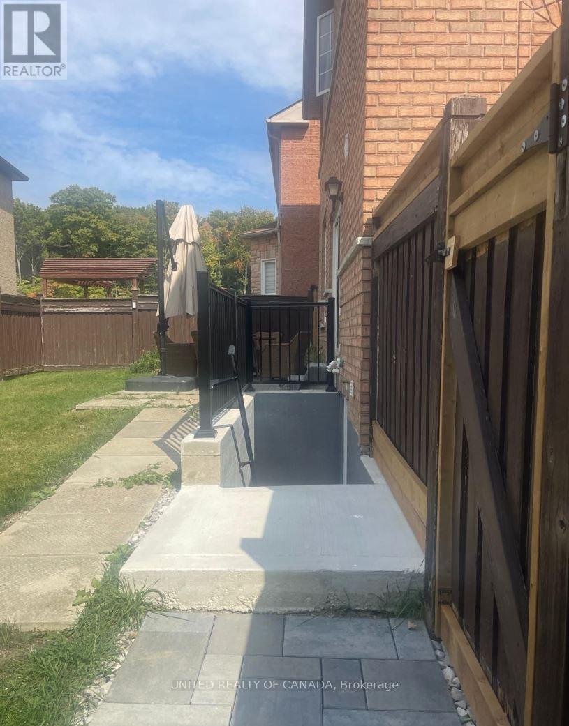 Lower - 2 Lichen Court, Vaughan, Ontario  L4H 2P9 - Photo 10 - N13518718