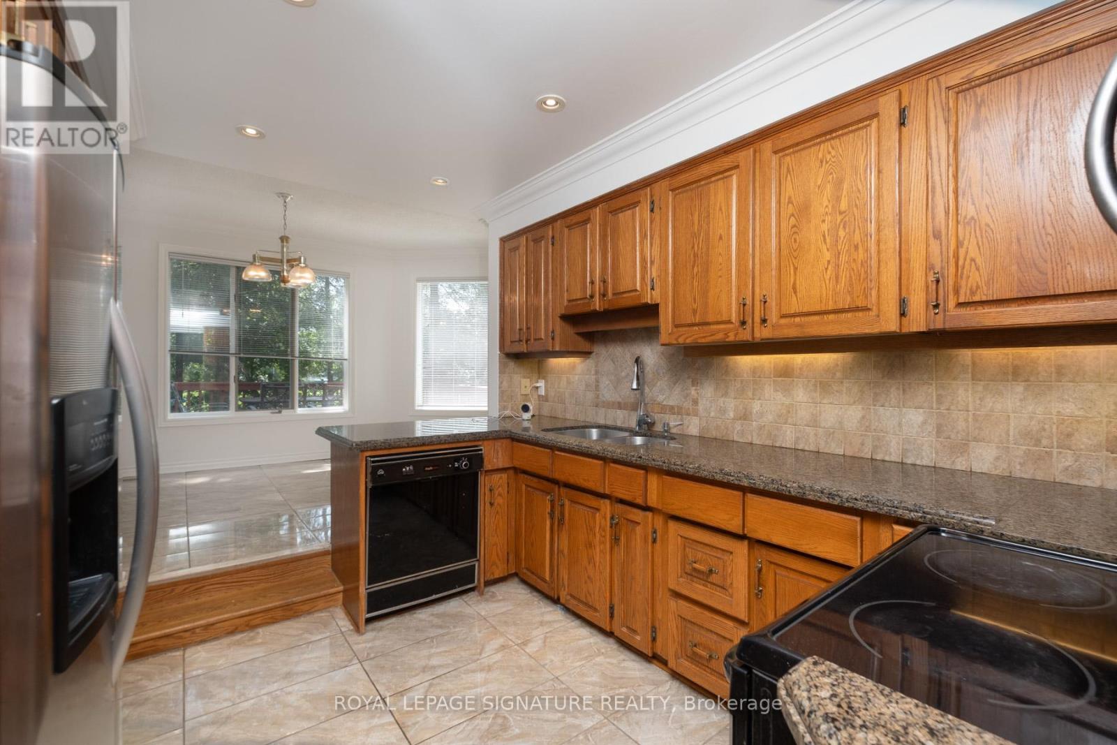 4 Ruth Court, Whitchurch-Stouffville, Ontario  L4A 2E3 - Photo 11 - N13518756