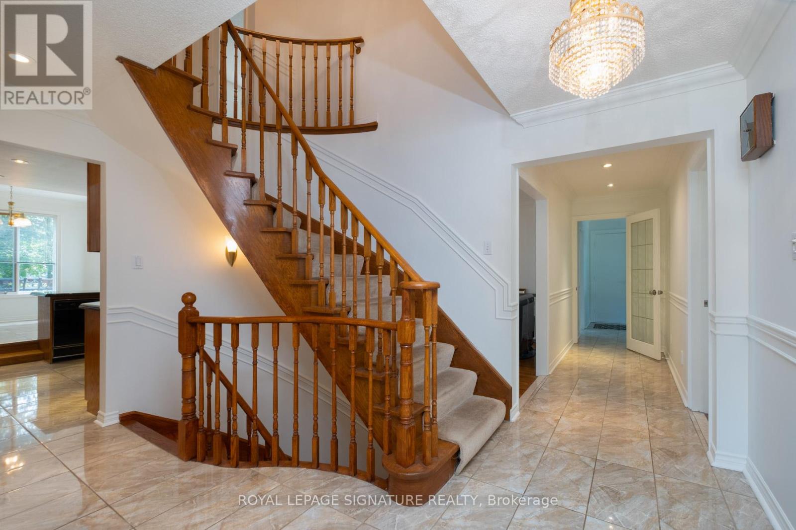 4 Ruth Court, Whitchurch-Stouffville, Ontario  L4A 2E3 - Photo 3 - N13518756