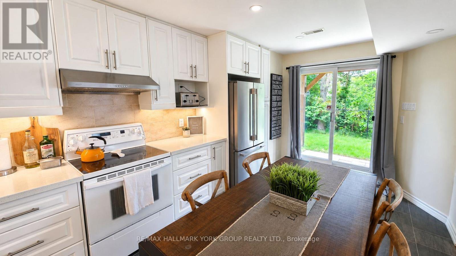 Bsmt - 723 Firth Court, Newmarket, Ontario  L3Y 8H8 - Photo 4 - N13518928