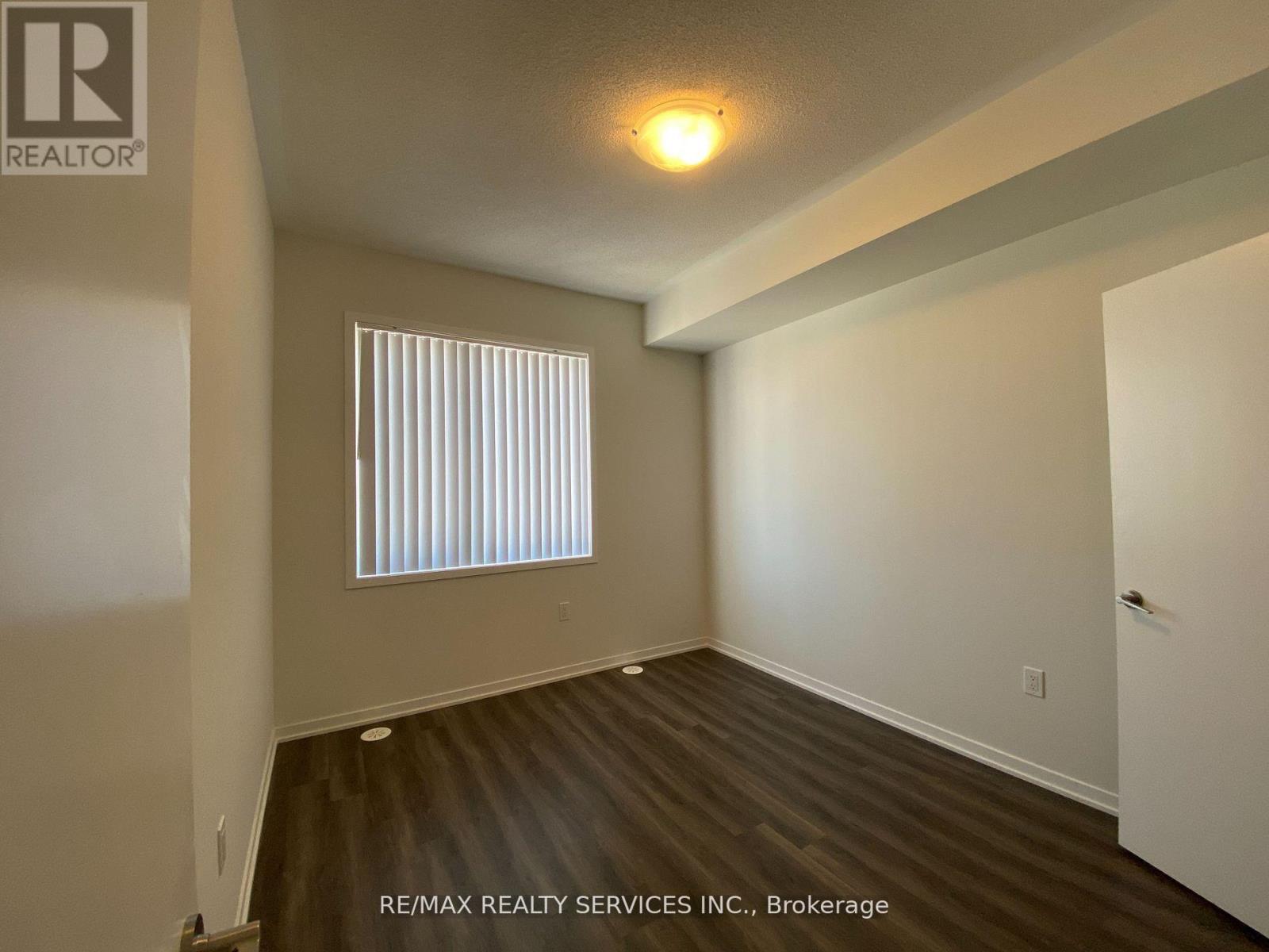 372 - 80 Honeycrisp Crescent, Vaughan, Ontario  L4K 0N7 - Photo 6 - N13518946