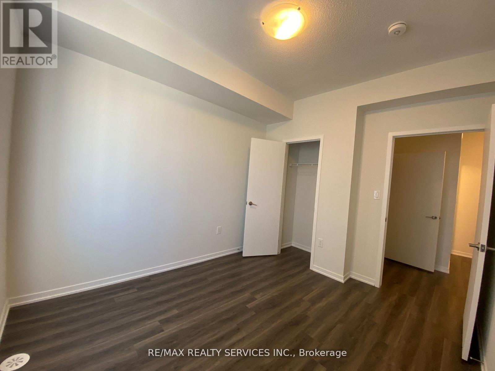 372 - 80 Honeycrisp Crescent, Vaughan, Ontario  L4K 0N7 - Photo 7 - N13518946