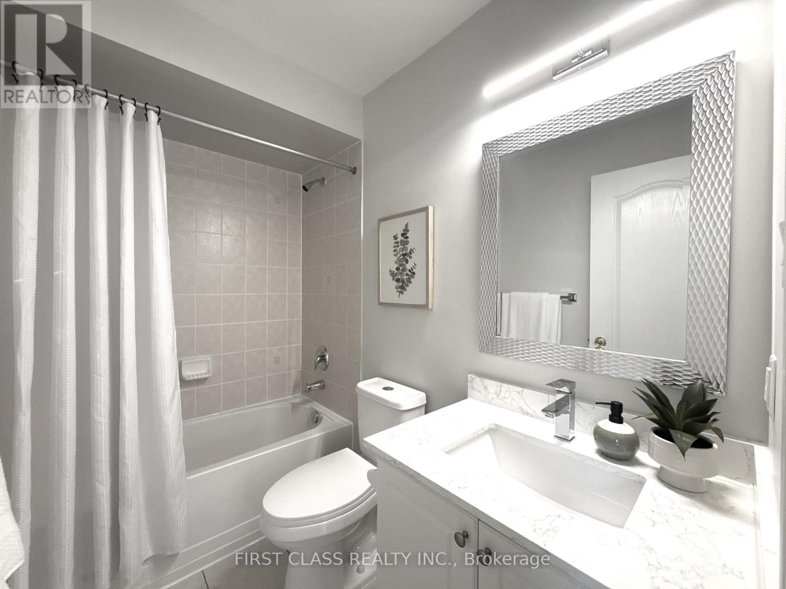 36 Princess Diana Drive N, Markham, Ontario  L6C 0G8 - Photo 9 - N13518966