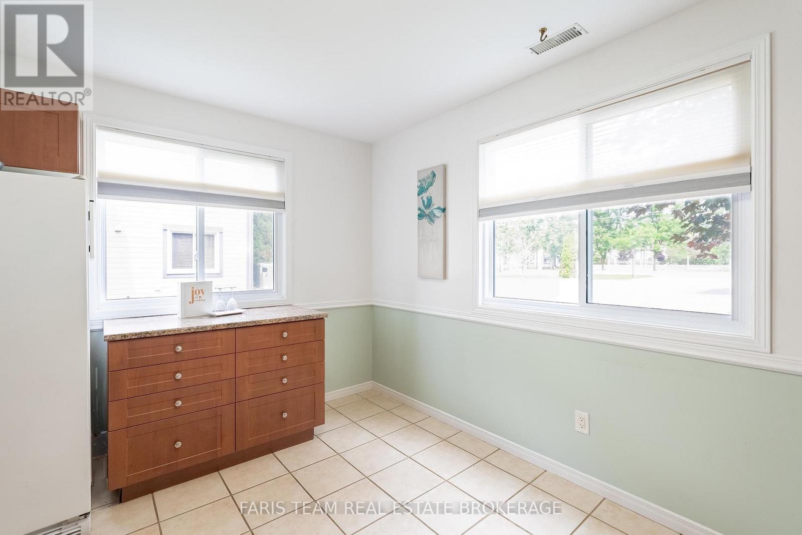 9 - 10 Laguna Parkway, Ramara, Ontario  L0K 1B0 - Photo 7 - S13518956