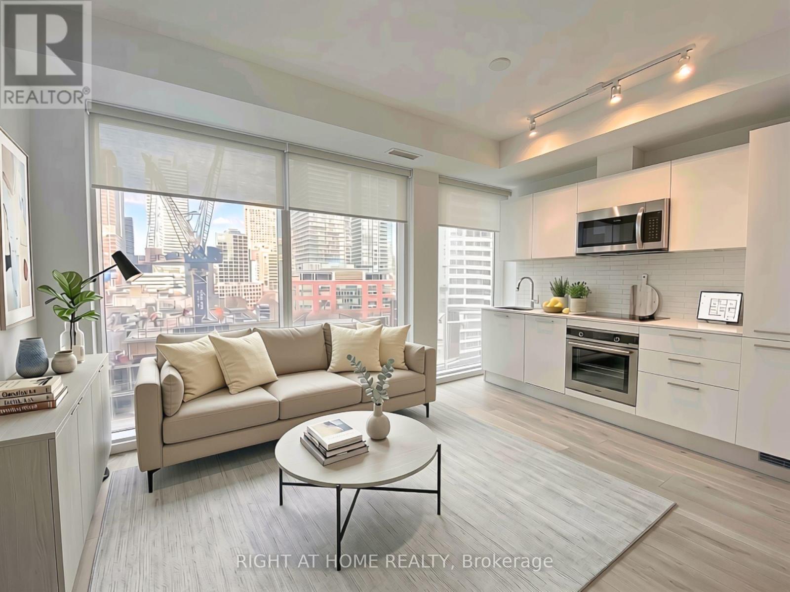 901 - 3 GLOUCESTER STREET, Toronto, Ontario