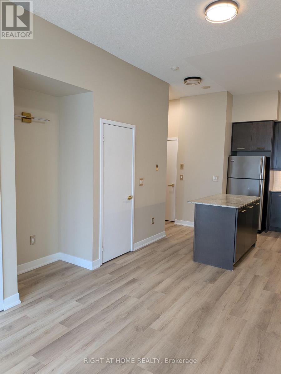 3207 - 360 Square One Drive, Mississauga, Ontario L5B 0G7 - Photo 4 - W13518786