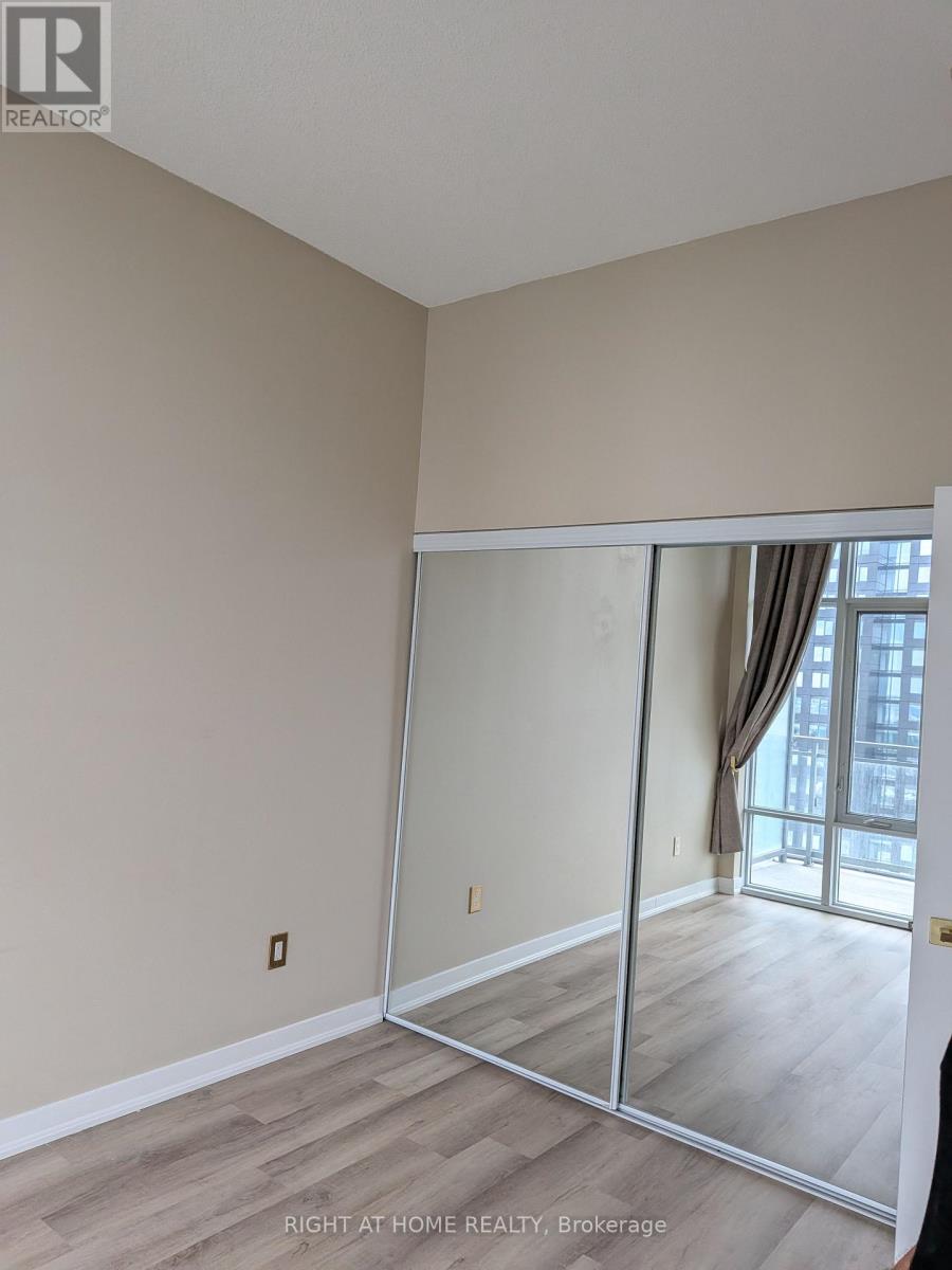 3207 - 360 Square One Drive, Mississauga, Ontario L5B 0G7 - Photo 7 - W13518786