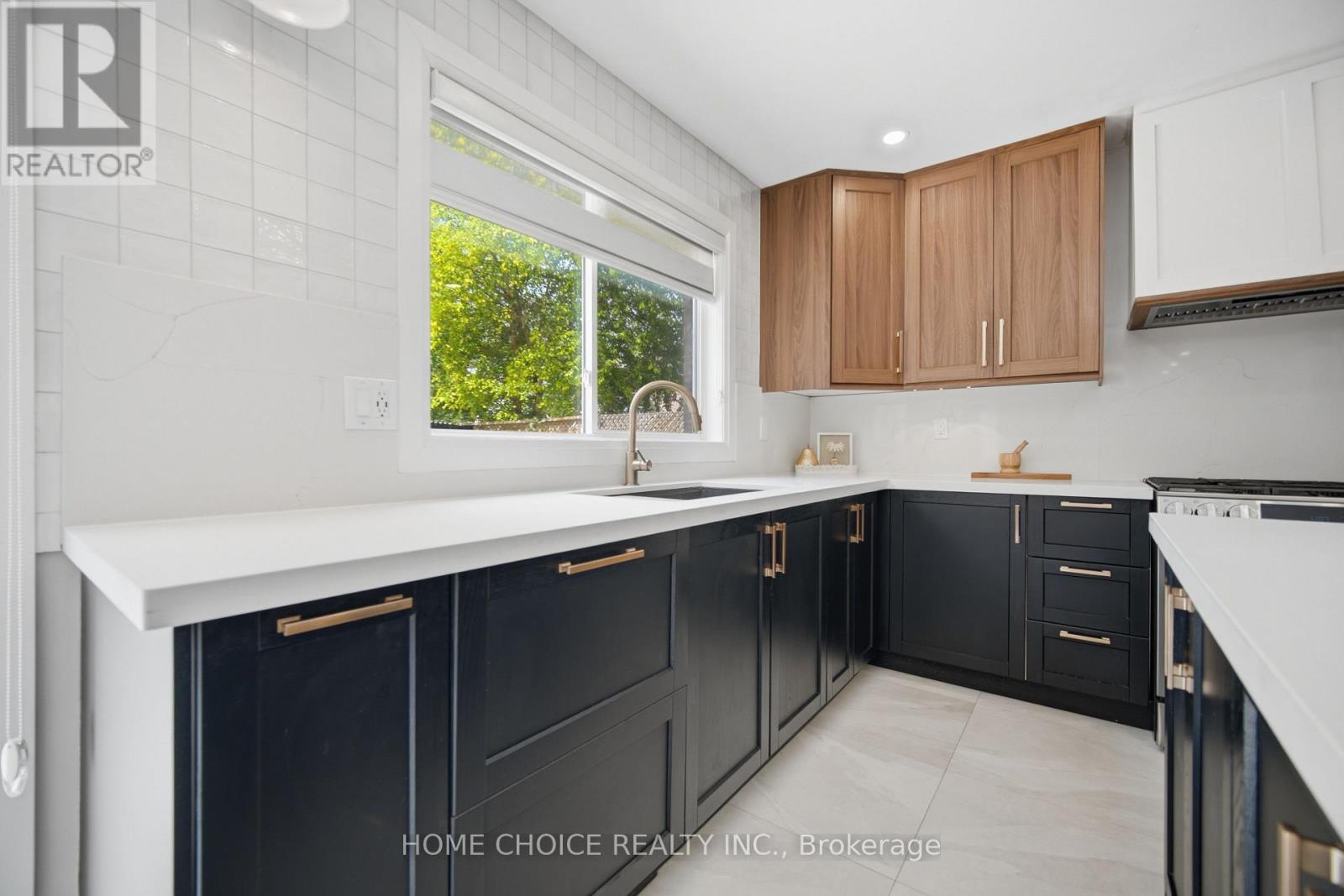 670 Dolby Crescent, Milton, Ontario  L9T 5V5 - Photo 13 - W13518818