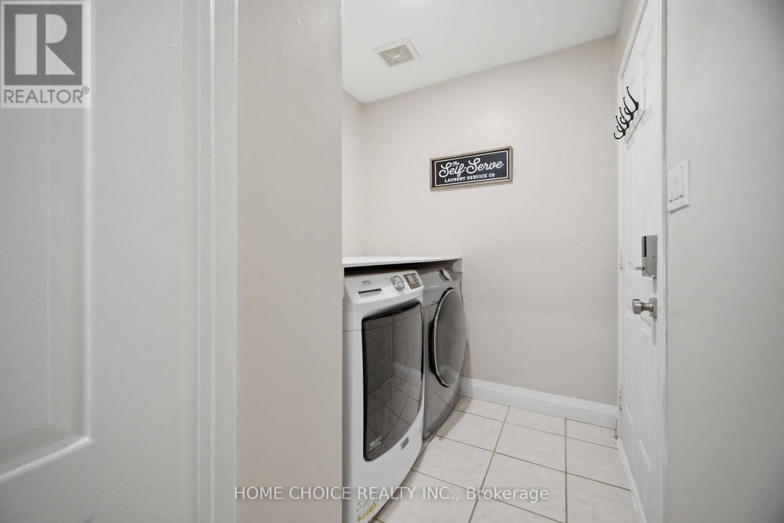 670 Dolby Crescent, Milton, Ontario  L9T 5V5 - Photo 16 - W13518818