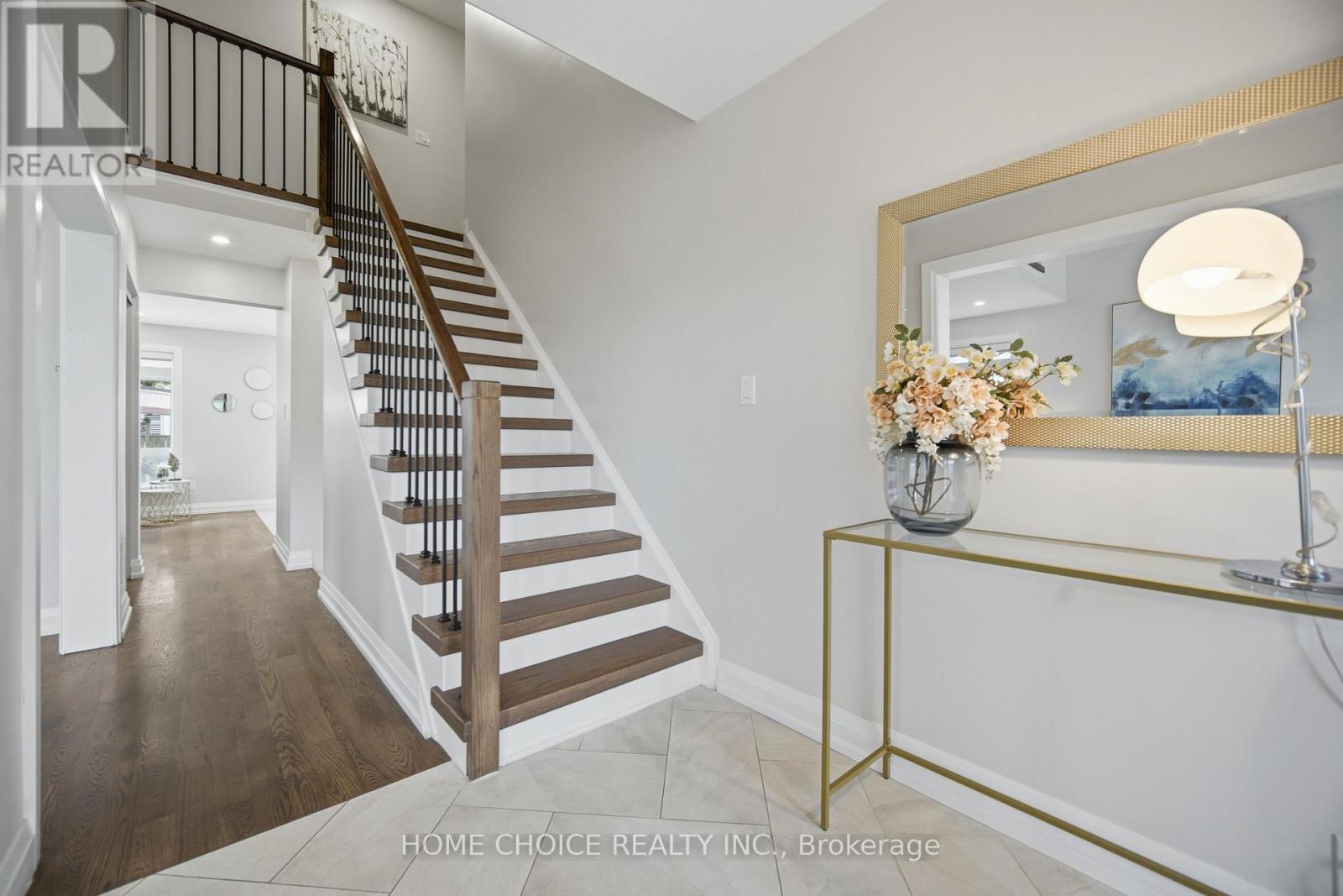670 Dolby Crescent, Milton, Ontario  L9T 5V5 - Photo 18 - W13518818