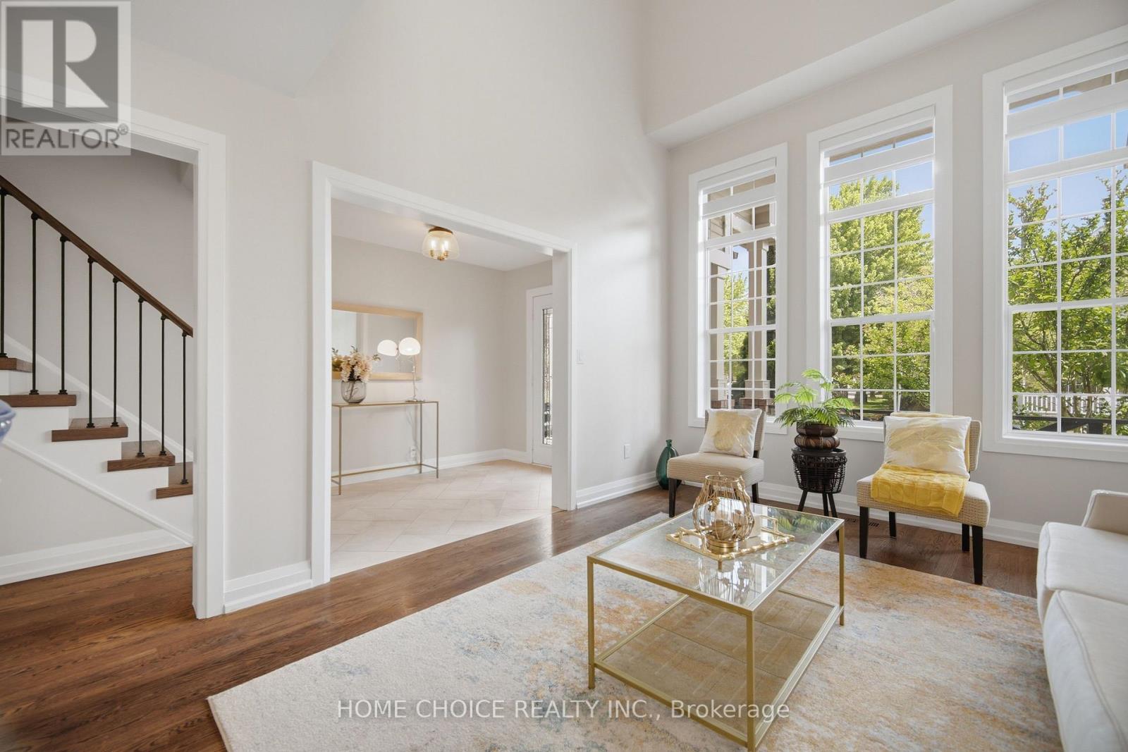 670 Dolby Crescent, Milton, Ontario  L9T 5V5 - Photo 4 - W13518818