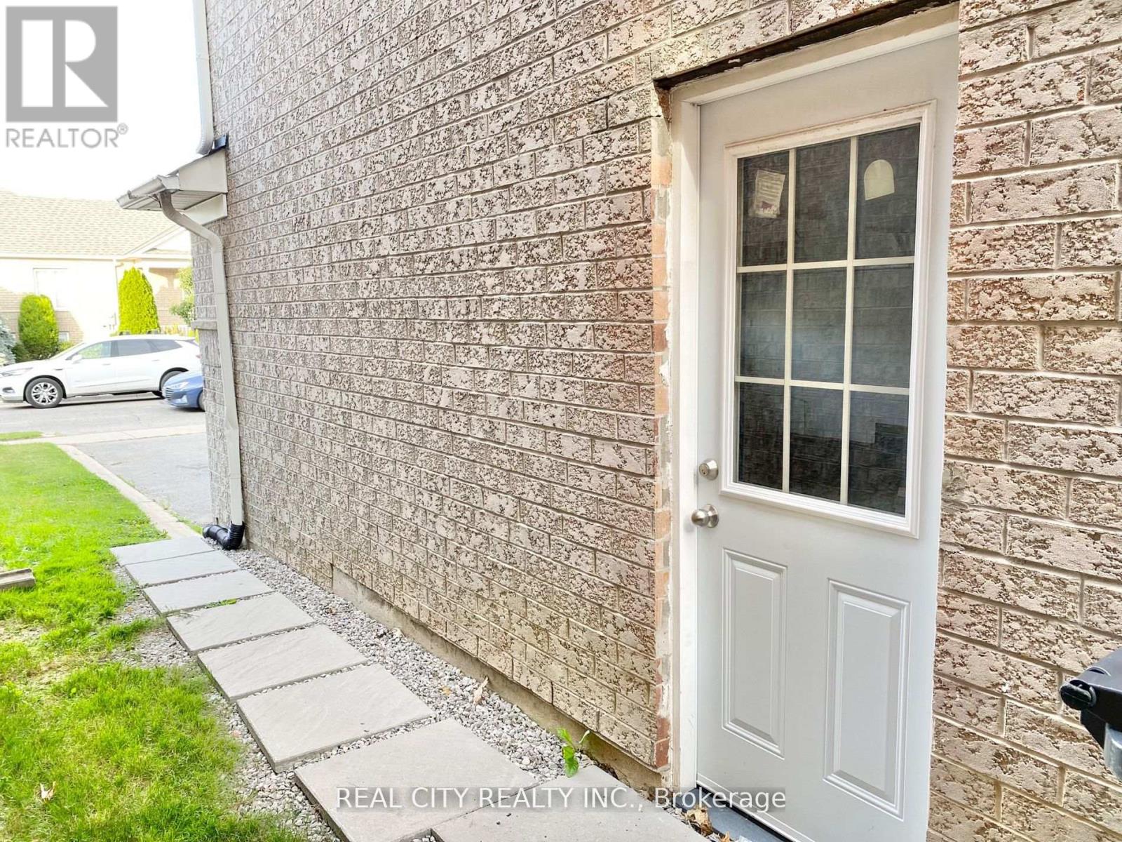 Bsmnt - 2 Wandering Trail Drive, Brampton, Ontario  L7A 1V2 - Photo 29 - W13518892
