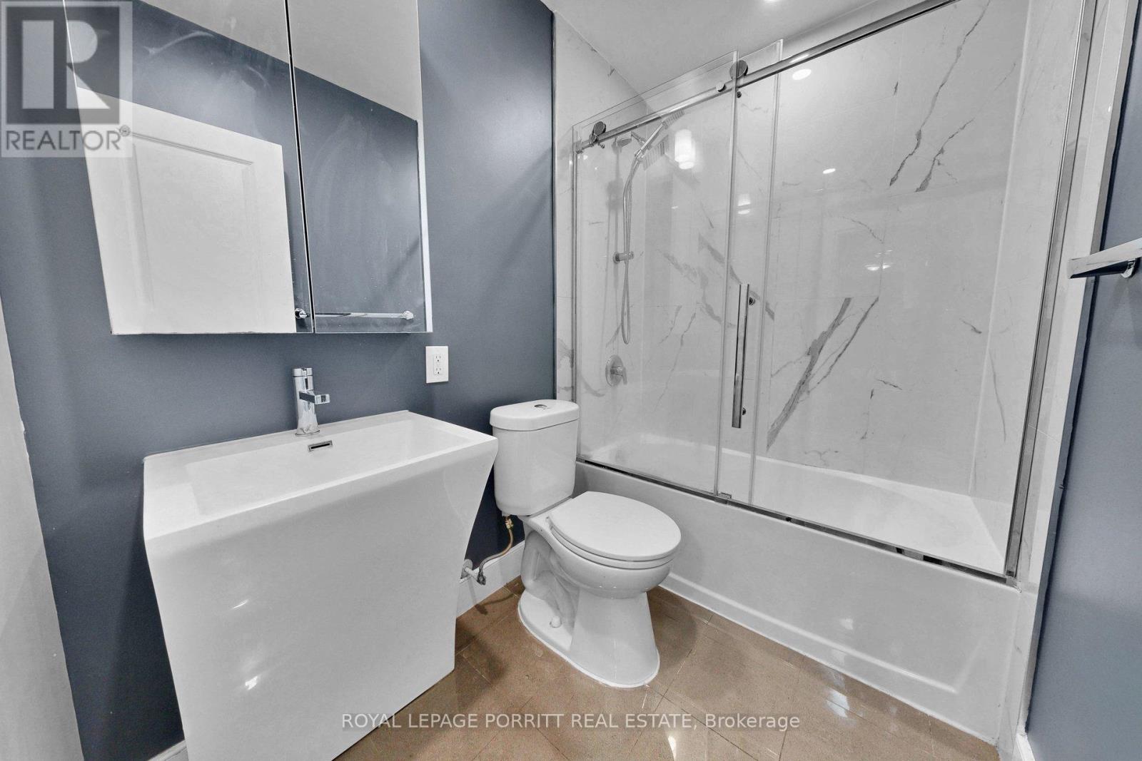 8 - 4 Superior Avenue, Toronto, Ontario  M8V 2M4 - Photo 17 - W13518912