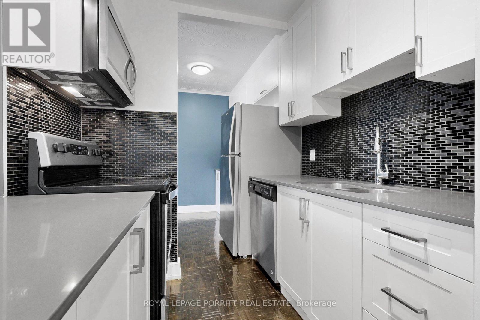 8 - 4 Superior Avenue, Toronto, Ontario  M8V 2M4 - Photo 7 - W13518912