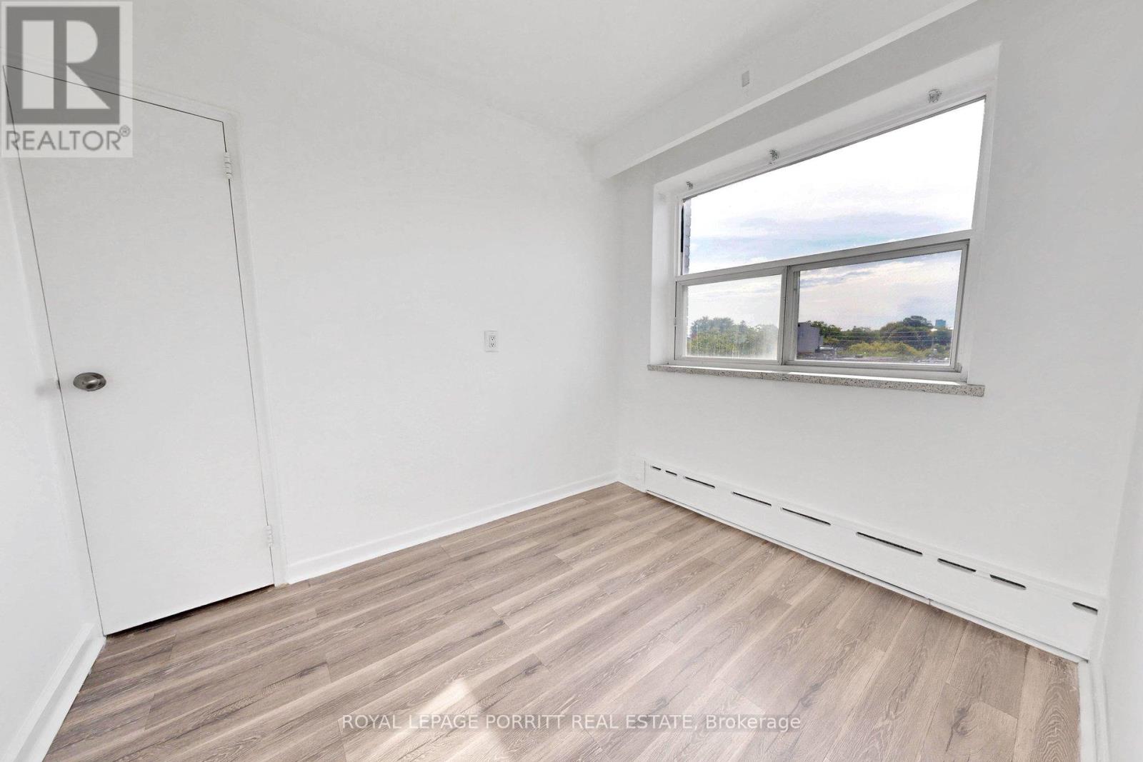 39 - 2 Superior Avenue, Toronto, Ontario  M8V 2M3 - Photo 10 - W13518914