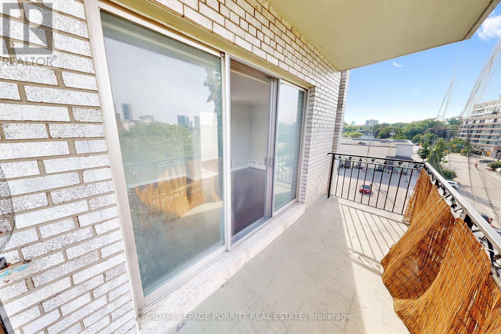 39 - 2 Superior Avenue, Toronto, Ontario  M8V 2M3 - Photo 16 - W13518914