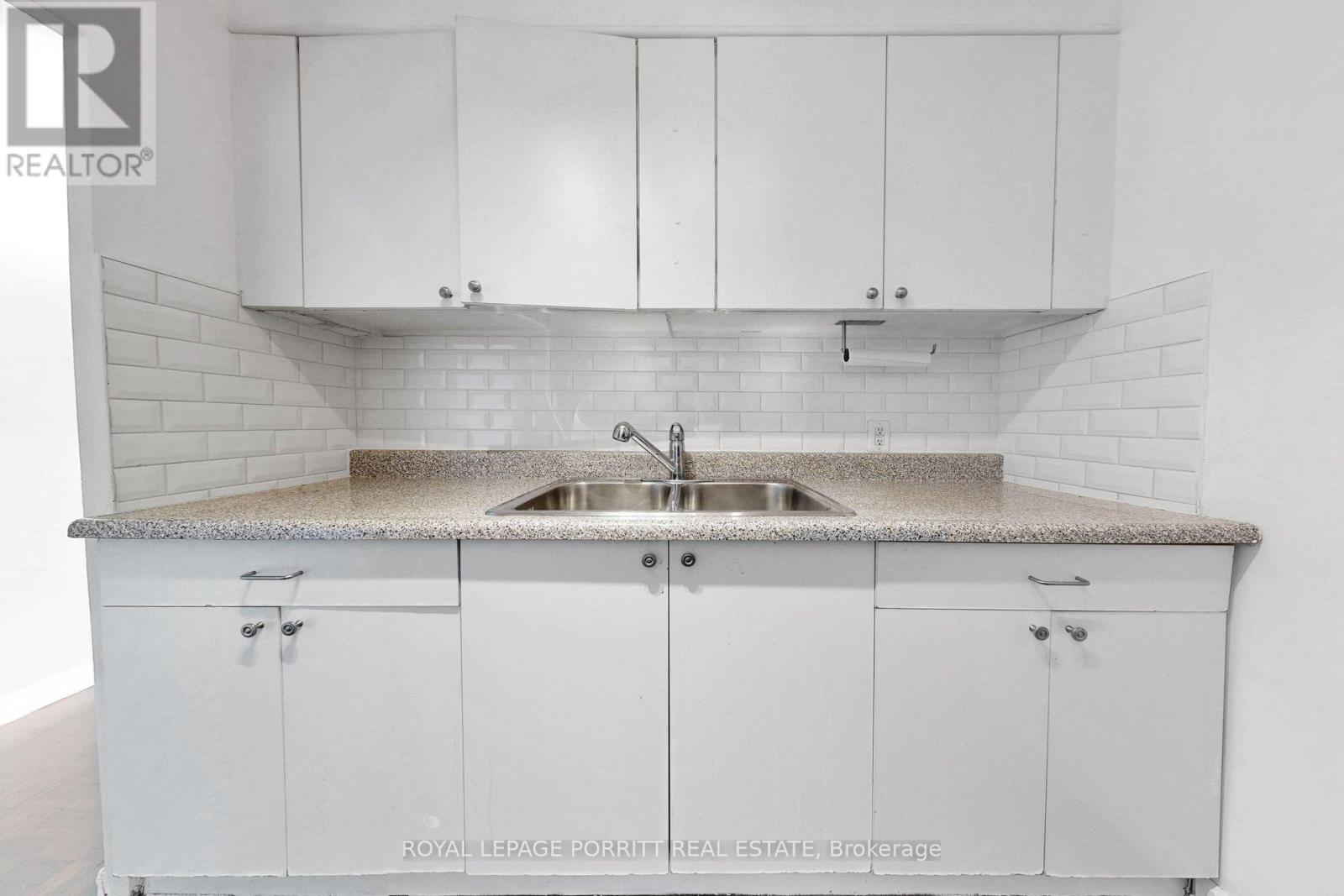 39 - 2 Superior Avenue, Toronto, Ontario  M8V 2M3 - Photo 4 - W13518914