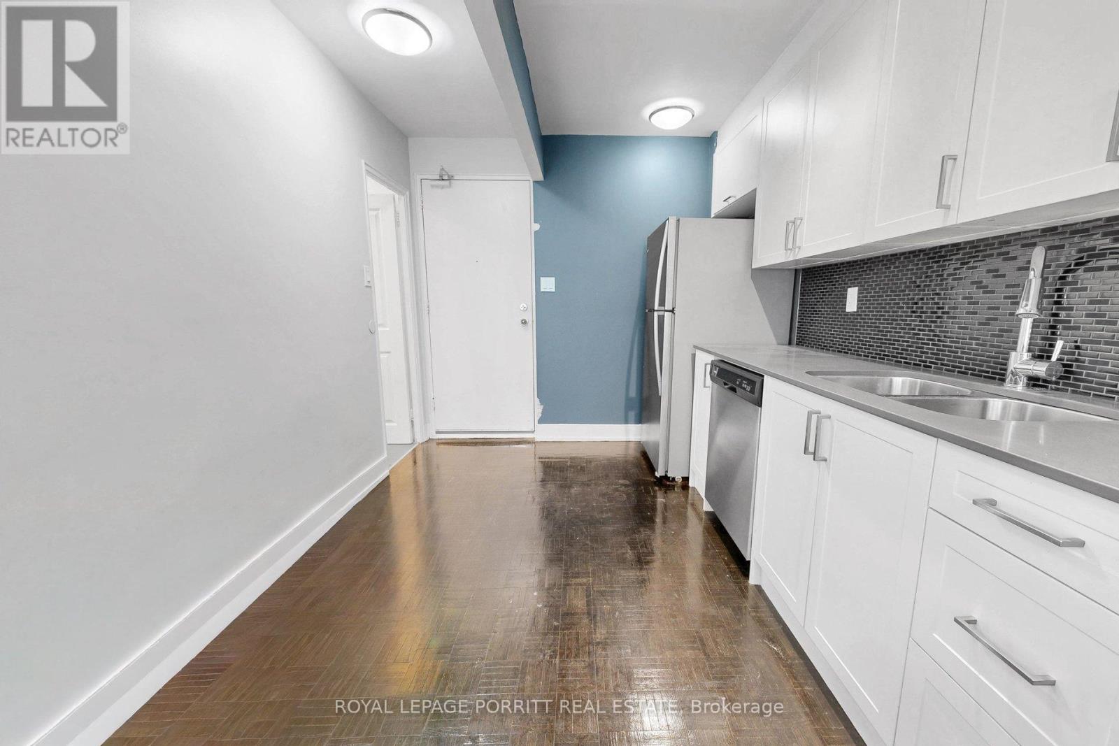 30 - 4 Superior Avenue, Toronto, Ontario  M8V 2M4 - Photo 10 - W13518916