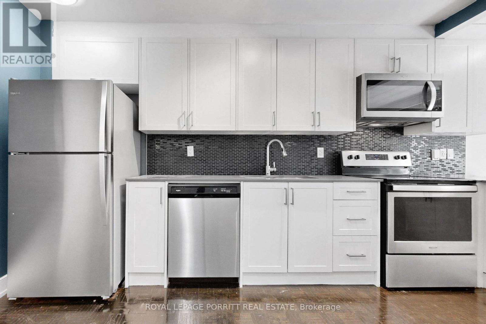 30 - 4 Superior Avenue, Toronto, Ontario  M8V 2M4 - Photo 5 - W13518916