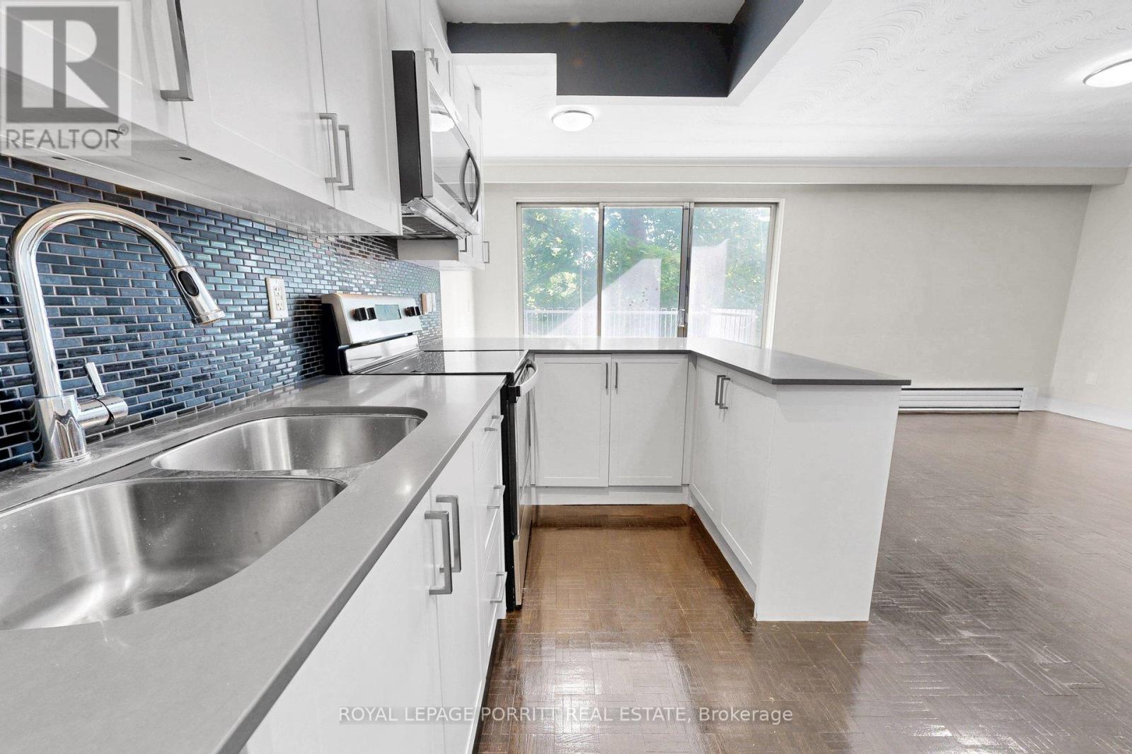 30 - 4 Superior Avenue, Toronto, Ontario  M8V 2M4 - Photo 6 - W13518916
