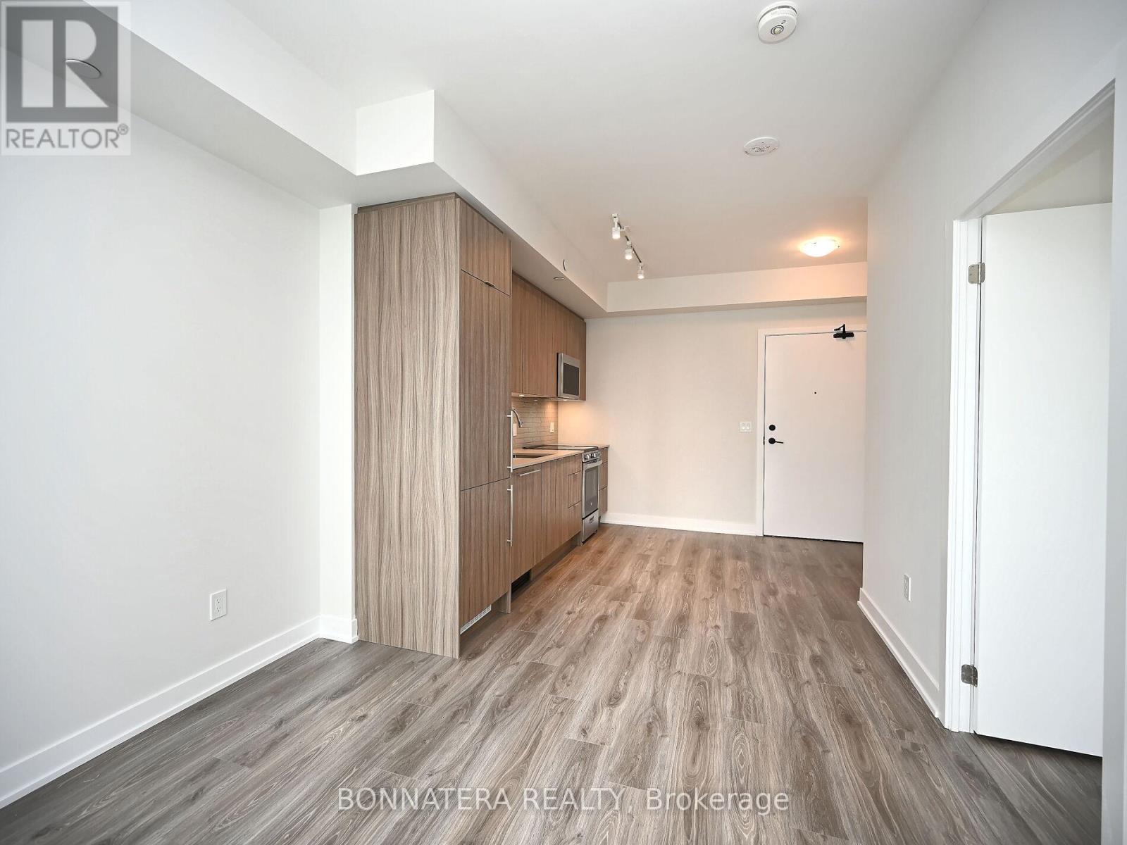 1602 - 430 Square One Drive, Mississauga, Ontario  L5B 0L6 - Photo 14 - W13518970