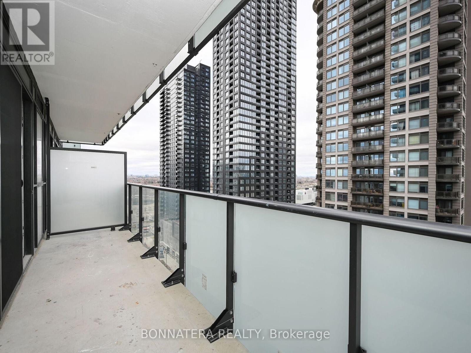 1602 - 430 Square One Drive, Mississauga, Ontario  L5B 0L6 - Photo 30 - W13518970