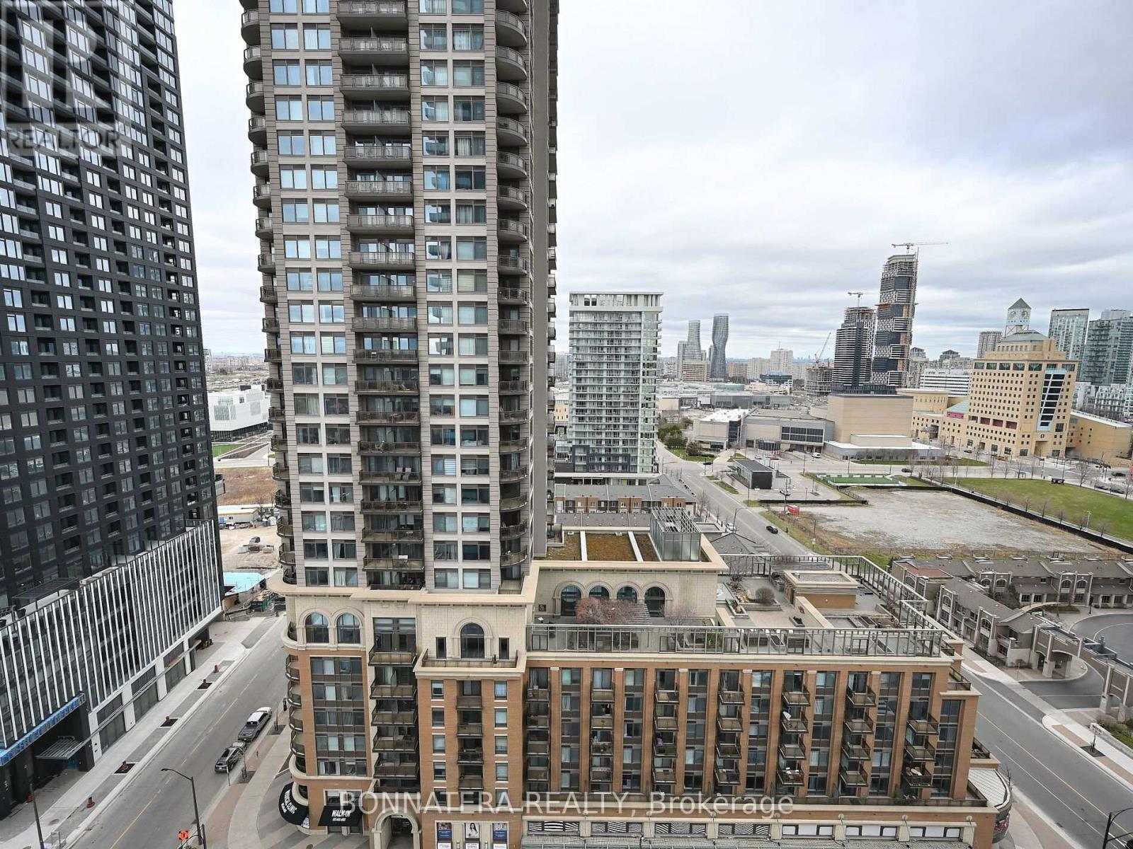 1602 - 430 Square One Drive, Mississauga, Ontario  L5B 0L6 - Photo 33 - W13518970