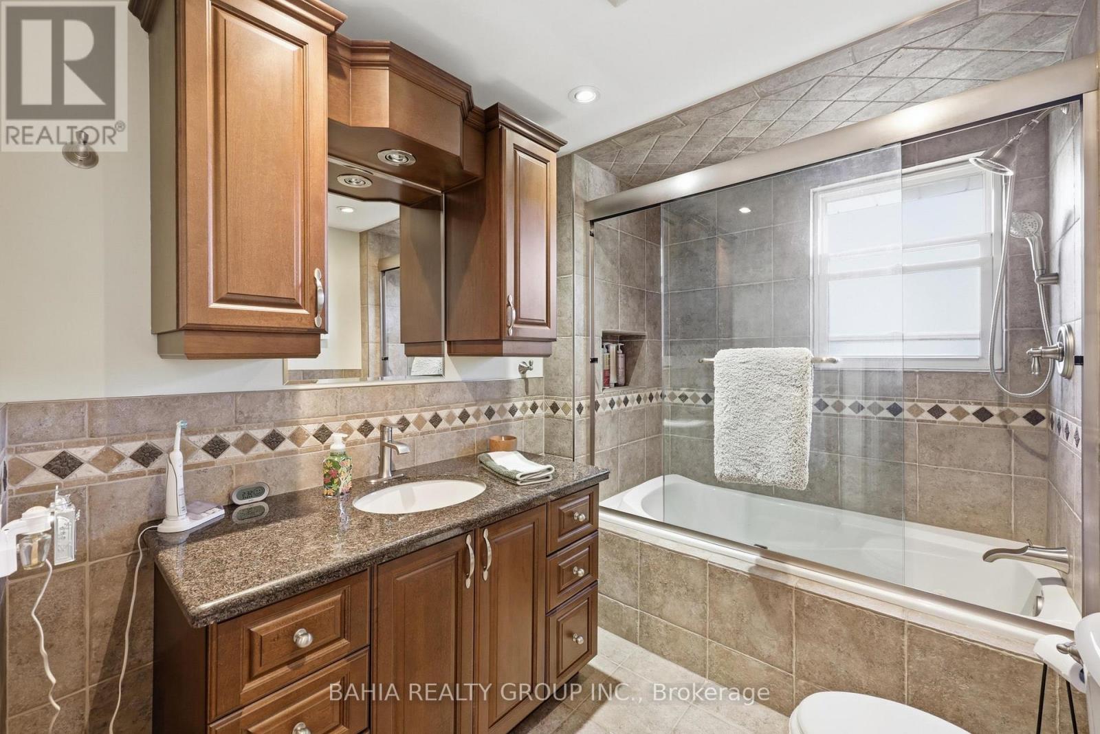3 Kenwood Crescent, Hamilton, Ontario  L8T 1W3 - Photo 19 - X13518854