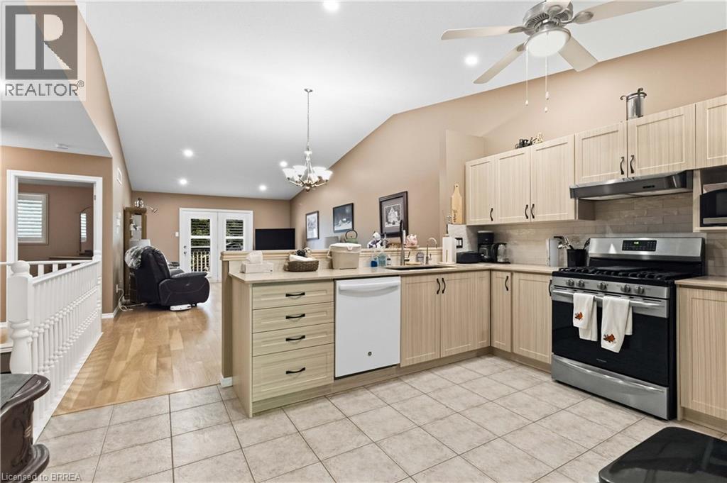 35 Stratford Terrace Unit# 12, Brantford, Ontario N3T 6R8 - Photo 10 - 40844352