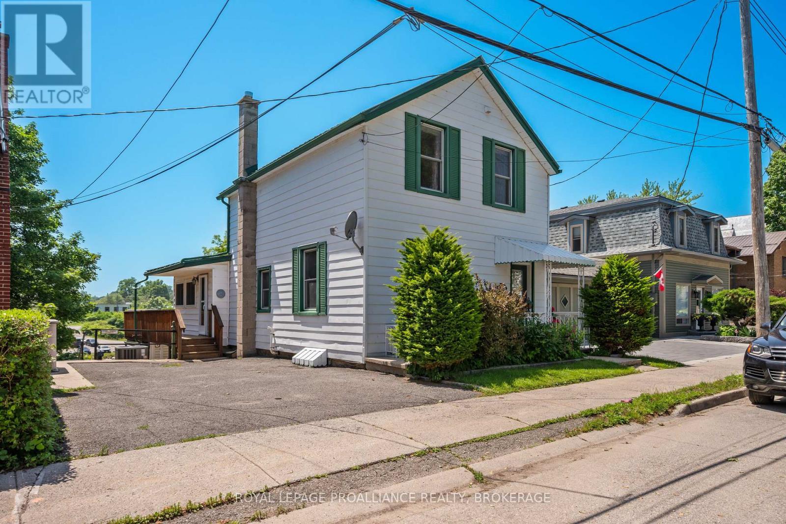 370 Stone Street S, Gananoque, Ontario  K7G 2A4 - Photo 2 - X13518932