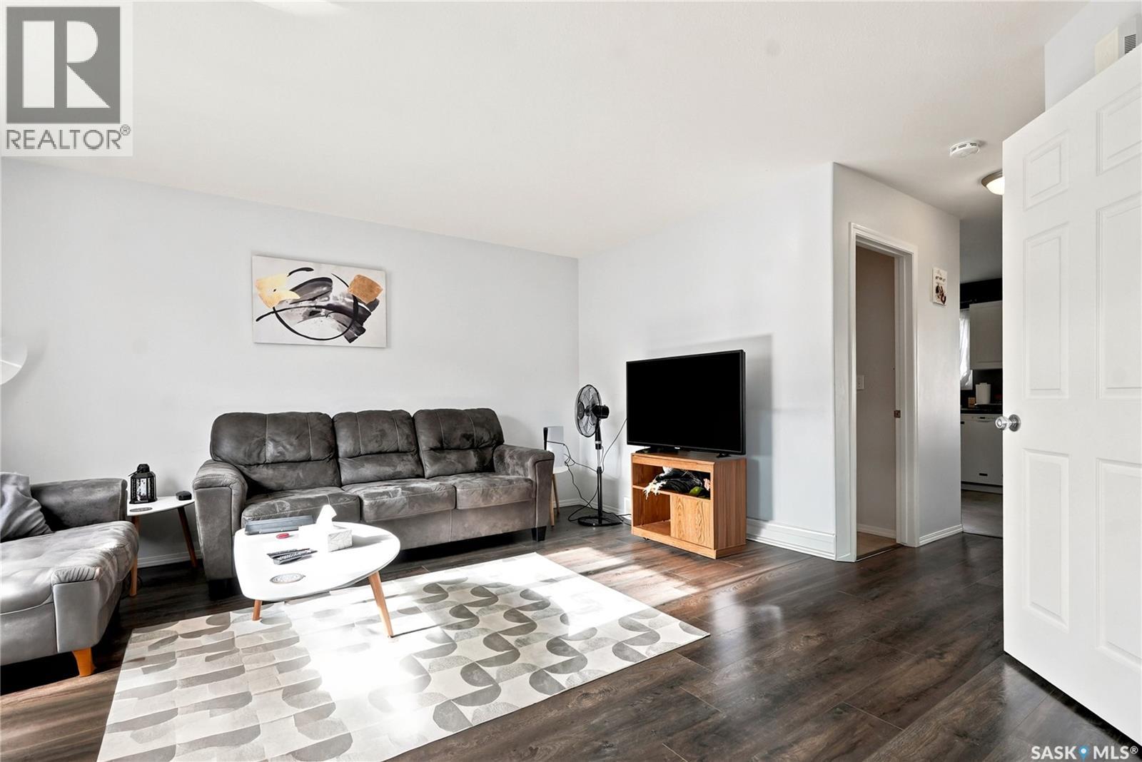 8 203 Herold Terrace, Saskatoon, Saskatchewan  S7V 1H4 - Photo 4 - SK041406