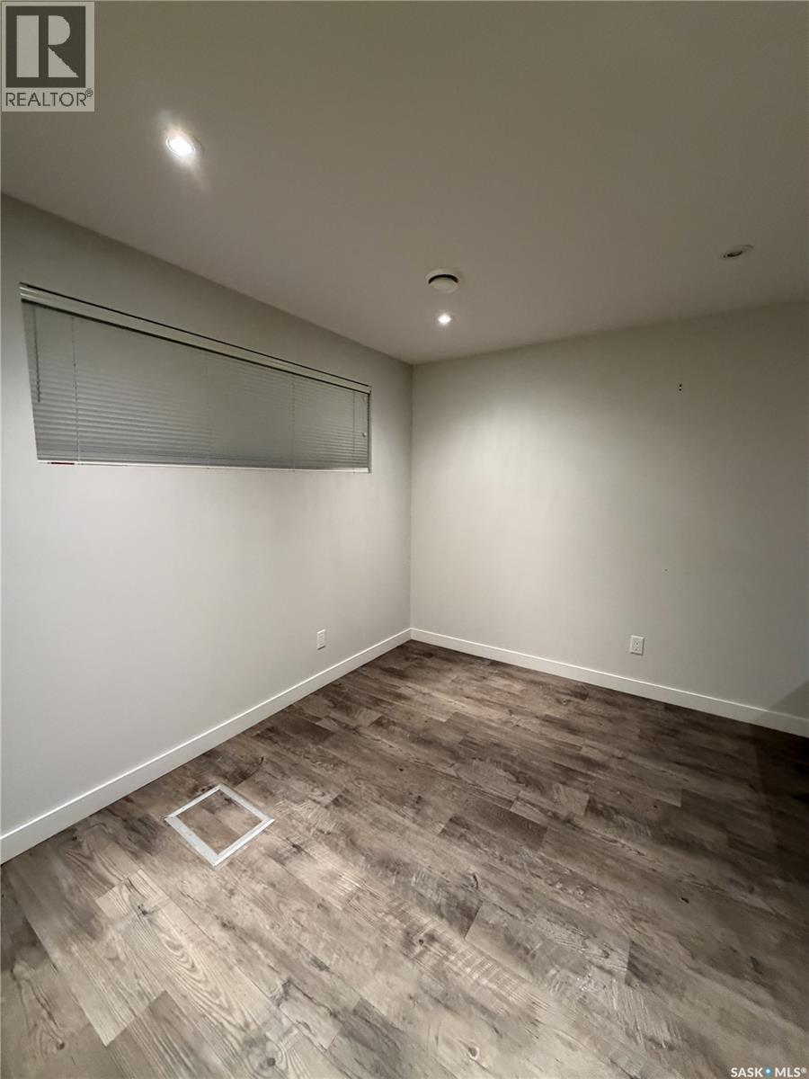 2043 Broder Street, Regina, Saskatchewan  S4N 3S3 - Photo 29 - SK041355