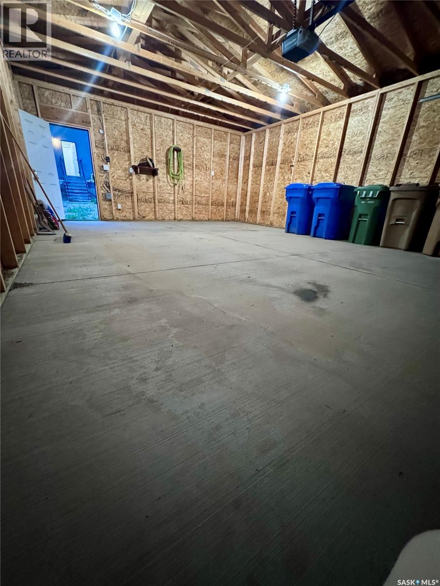 2043 Broder Street, Regina, Saskatchewan  S4N 3S3 - Photo 38 - SK041355