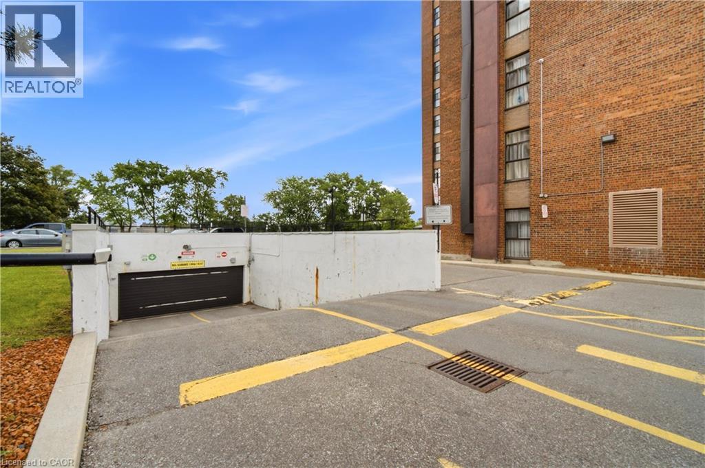 3025 Queen Frederica Drive Unit# 201, Mississauga, Ontario  L4Y 3A1 - Photo 48 - 40843797
