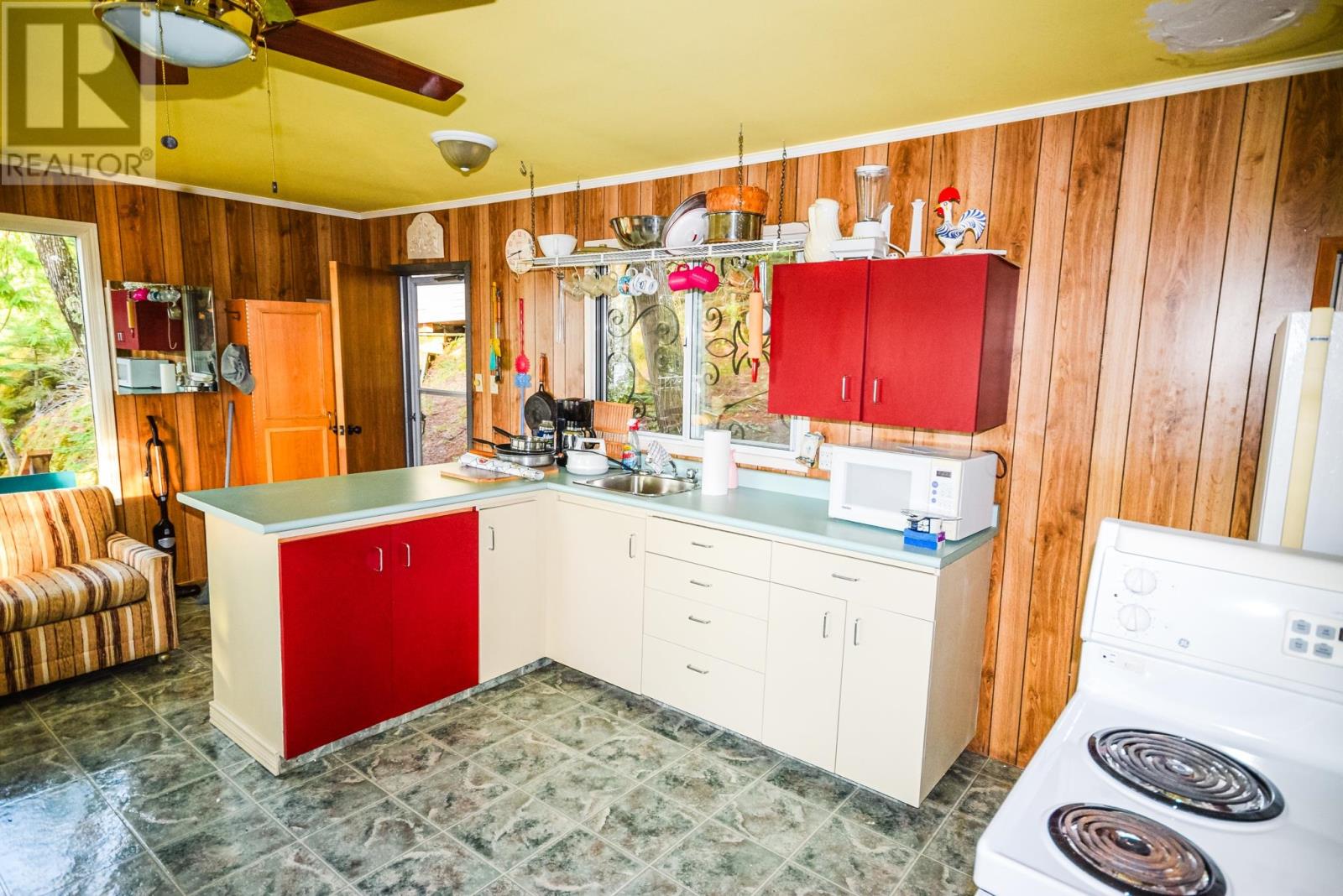 5 Whiskey Jack Way, S Shore Poplar Bay, S Of Kenora, Ontario  P0X 1C0 - Photo 37 - TB2601772