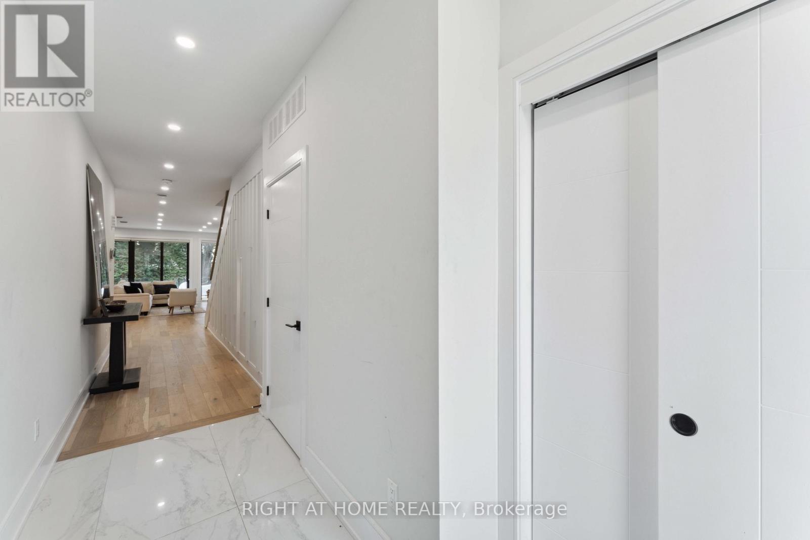 187 Carleton Avenue, Ottawa, Ontario  K1Y 0J5 - Photo 3 - X13519044