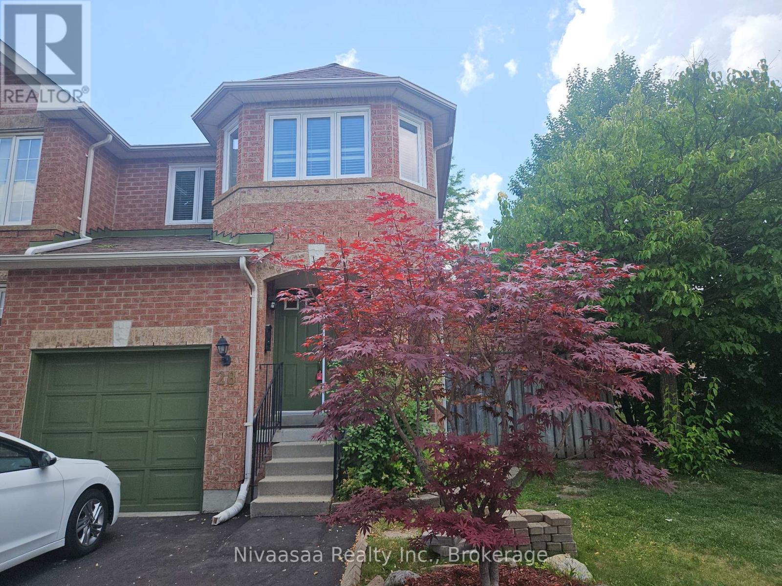 39 - 28 Gilgorm Road, Brampton, Ontario  L6X 4P5 - Photo 2 - W13519090