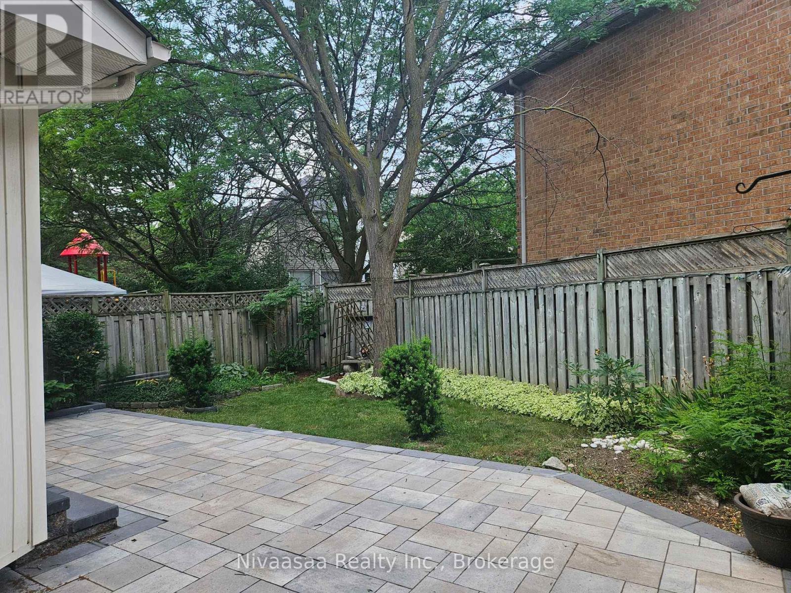 39 - 28 Gilgorm Road, Brampton, Ontario  L6X 4P5 - Photo 24 - W13519090