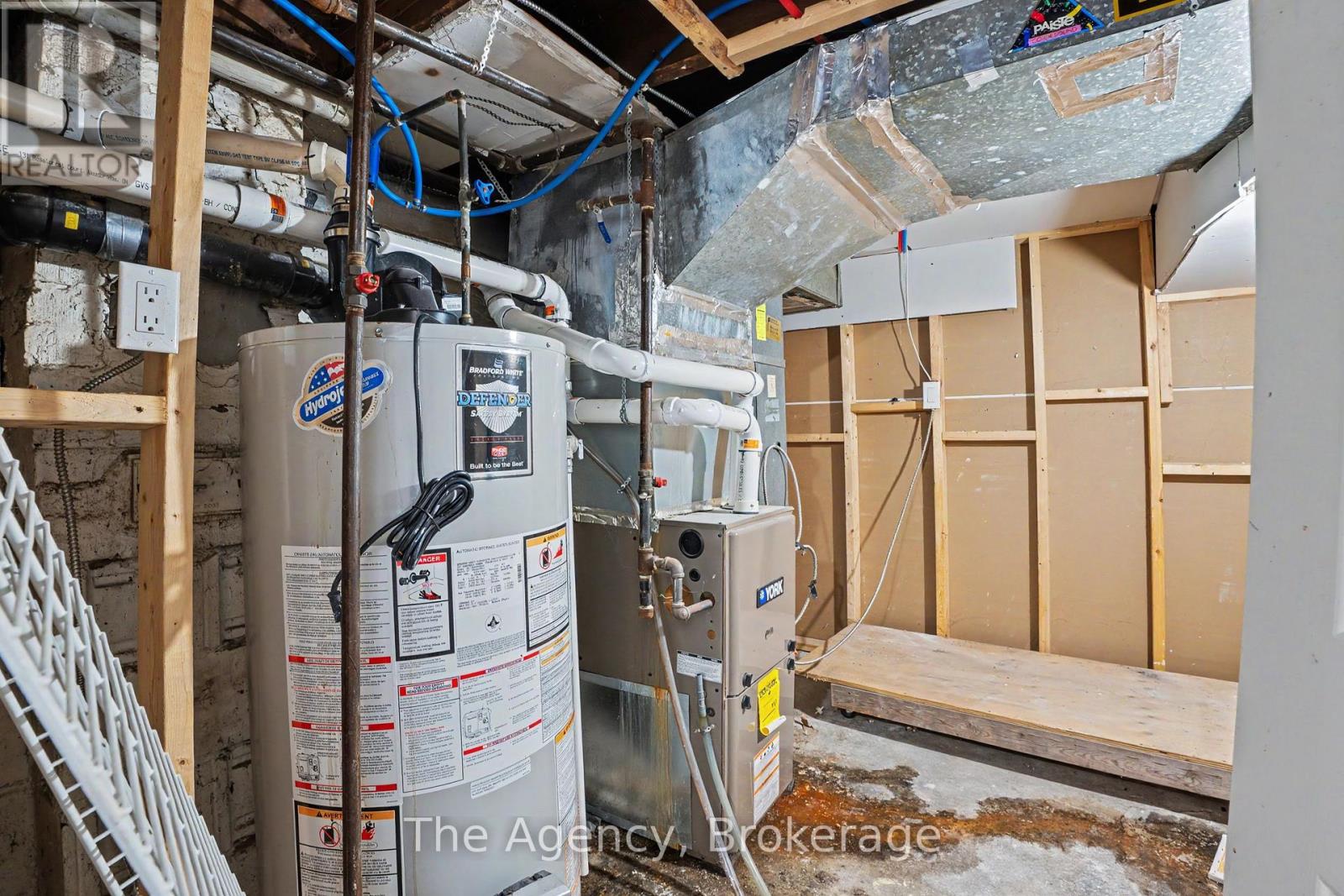 881 Lakeshore Road E, Mississauga, Ontario  L5E 1E2 - Photo 26 - W13519106