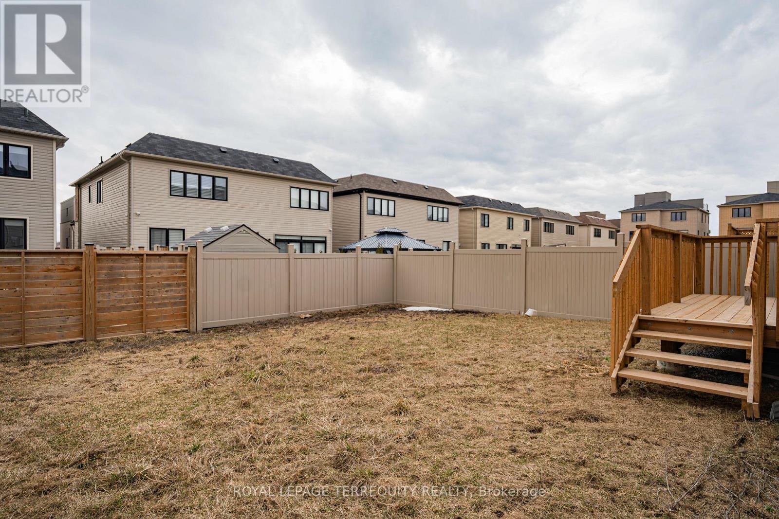 27 Clipper Lane, Clarington, Ontario  L1C 4B1 - Photo 25 - E13519062