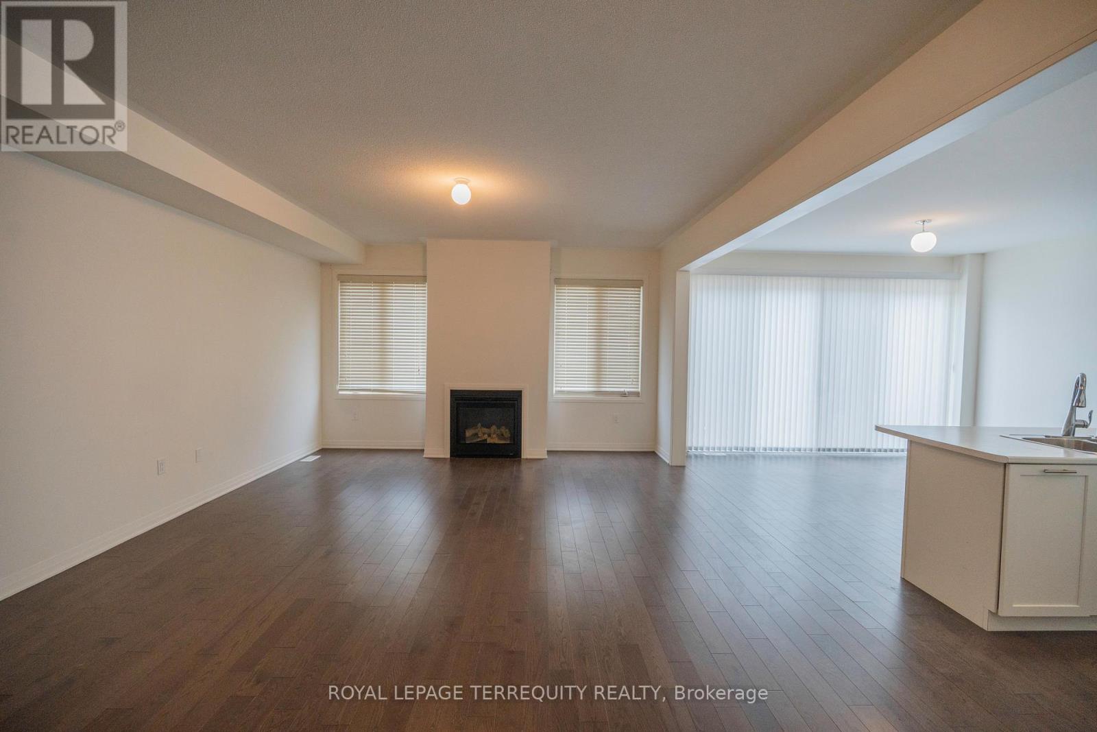 27 Clipper Lane, Clarington, Ontario  L1C 4B1 - Photo 6 - E13519062