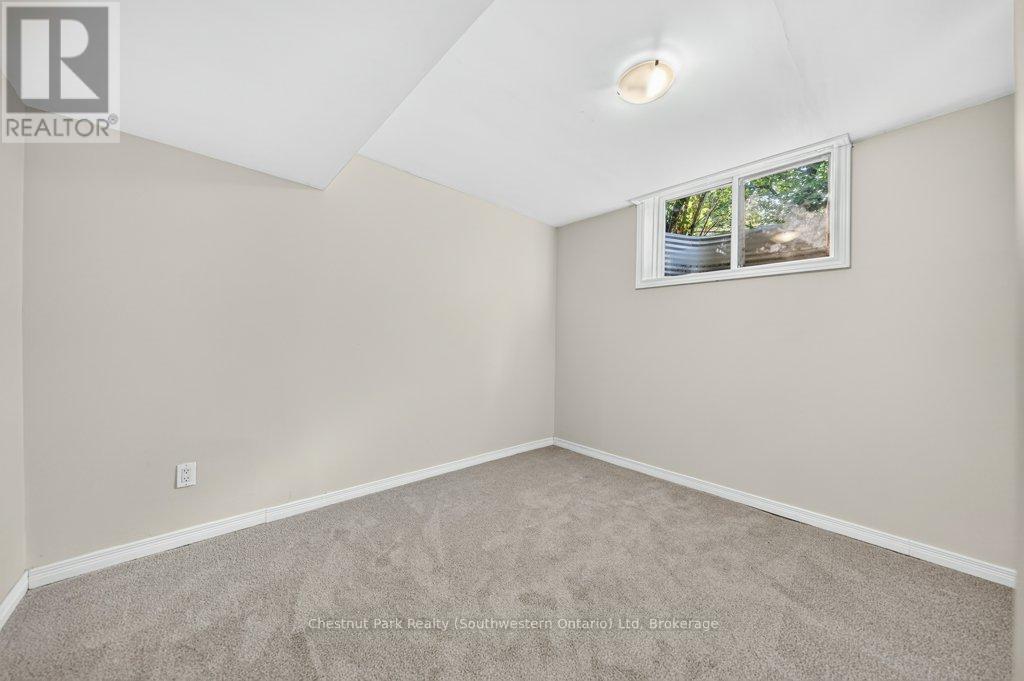 58 Cedarvale Avenue, Guelph, Ontario N1E 6Y3 - Photo 39 - X13519006