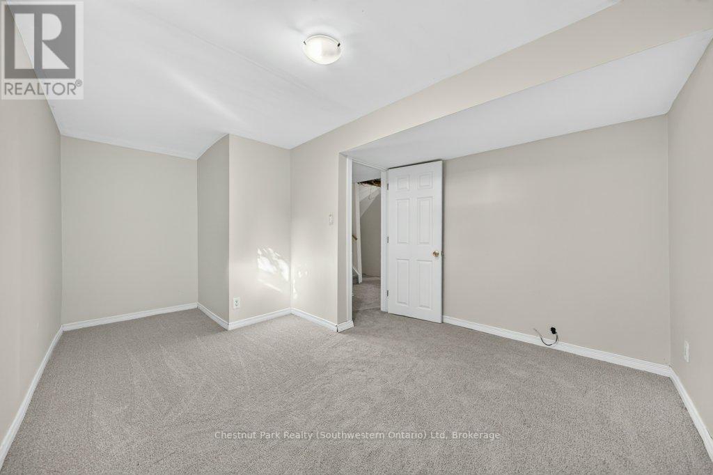 58 Cedarvale Avenue, Guelph, Ontario N1E 6Y3 - Photo 41 - X13519006