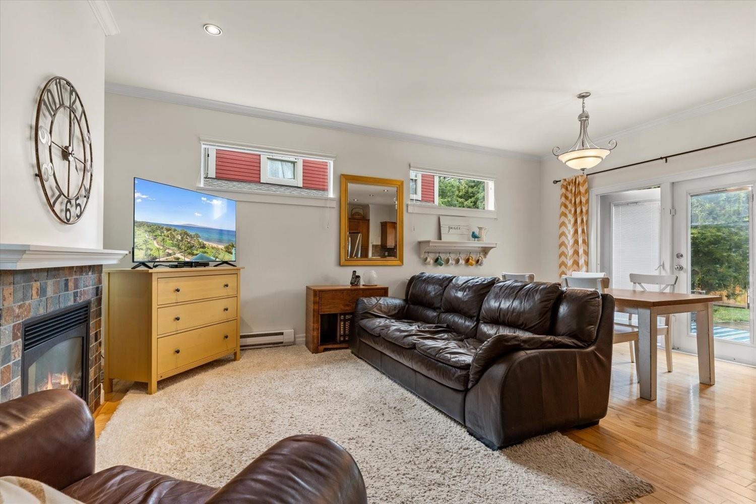 5976 Matsqui Street, Garrison Crossing, Chilliwack, British Columbia  V2R 0G6 - Photo 9 - R3142146