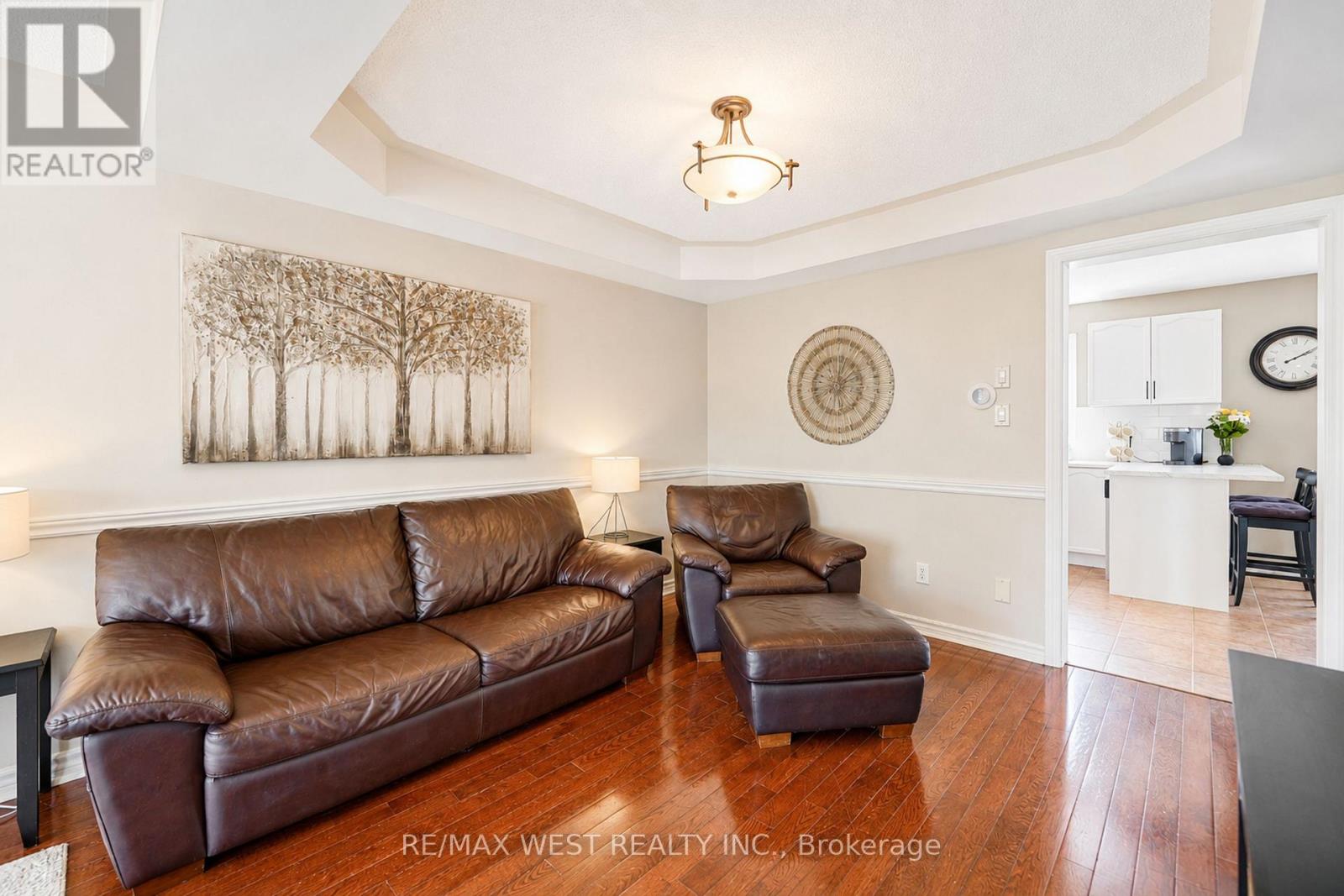 176 Gail Parks Crescent, Newmarket, Ontario  L3X 2C3 - Photo 6 - N13519008