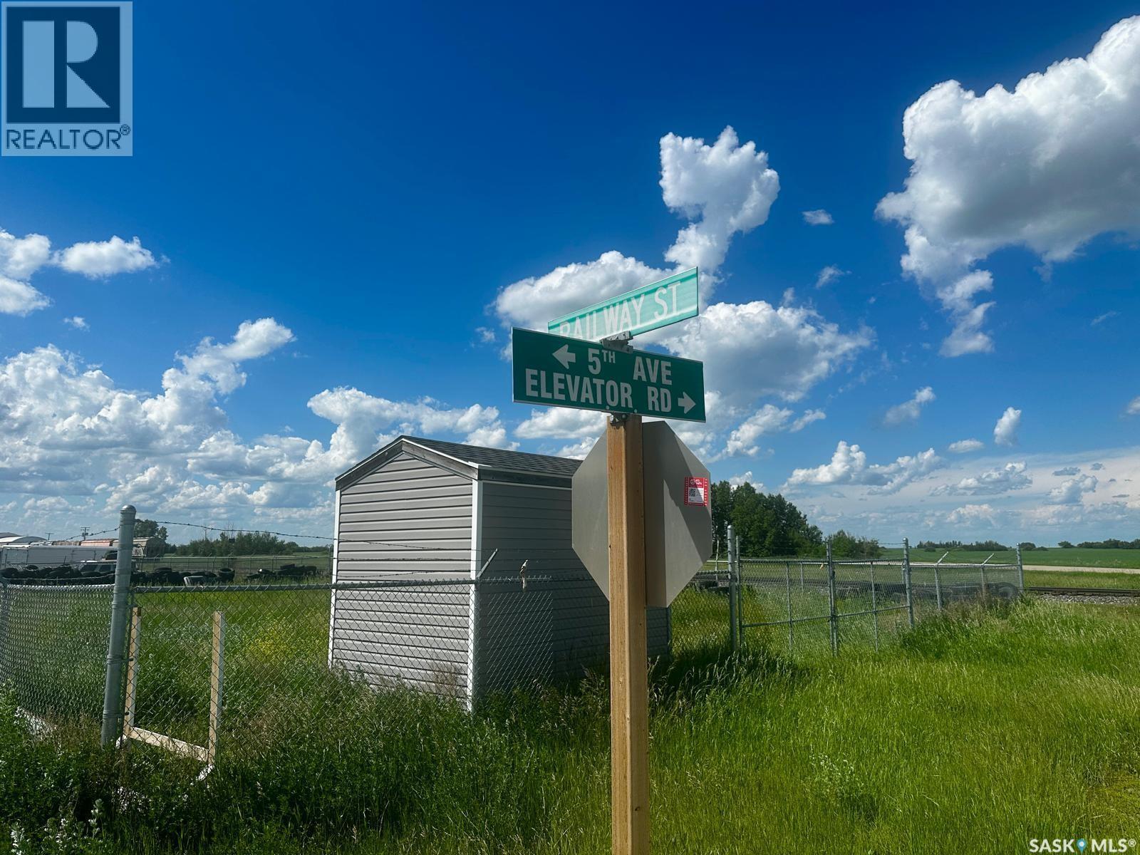 413 Railway Street, Langham, Saskatchewan  S0K 2L0 - Photo 5 - SK041358