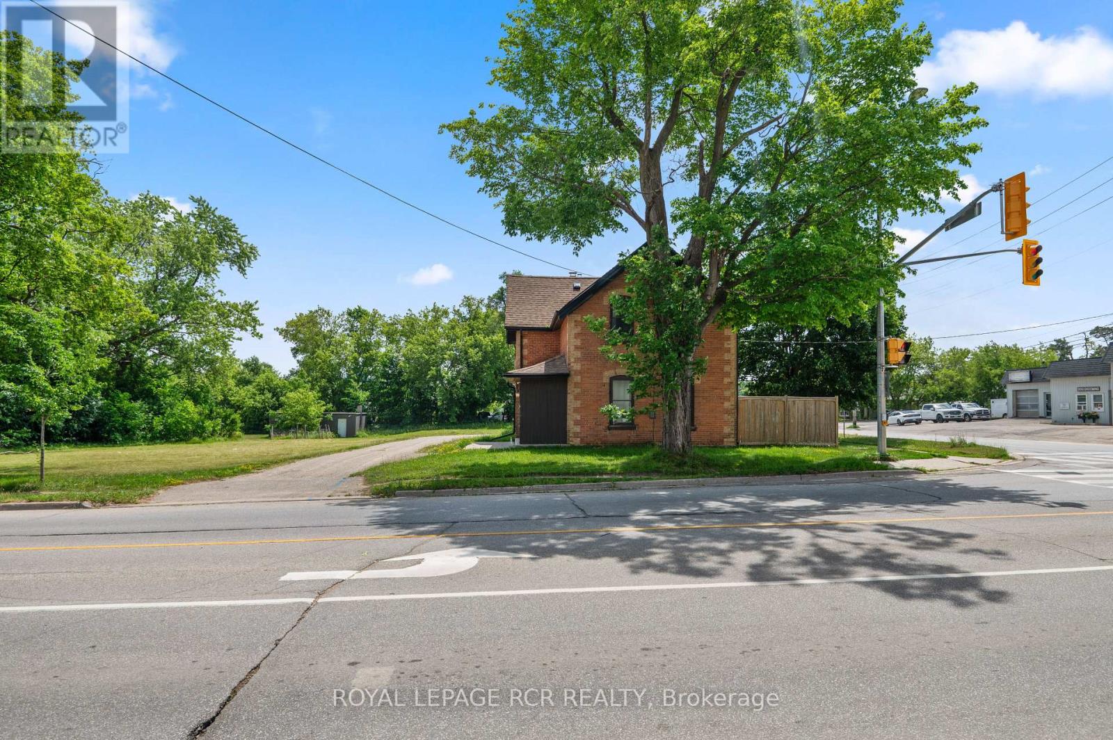 53 Town Line, Orangeville, Ontario L9W 1V3 - Photo 11 - W12992560