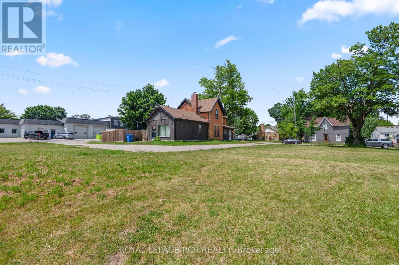 53 Town Line, Orangeville, Ontario L9W 1V3 - Photo 19 - W12992560