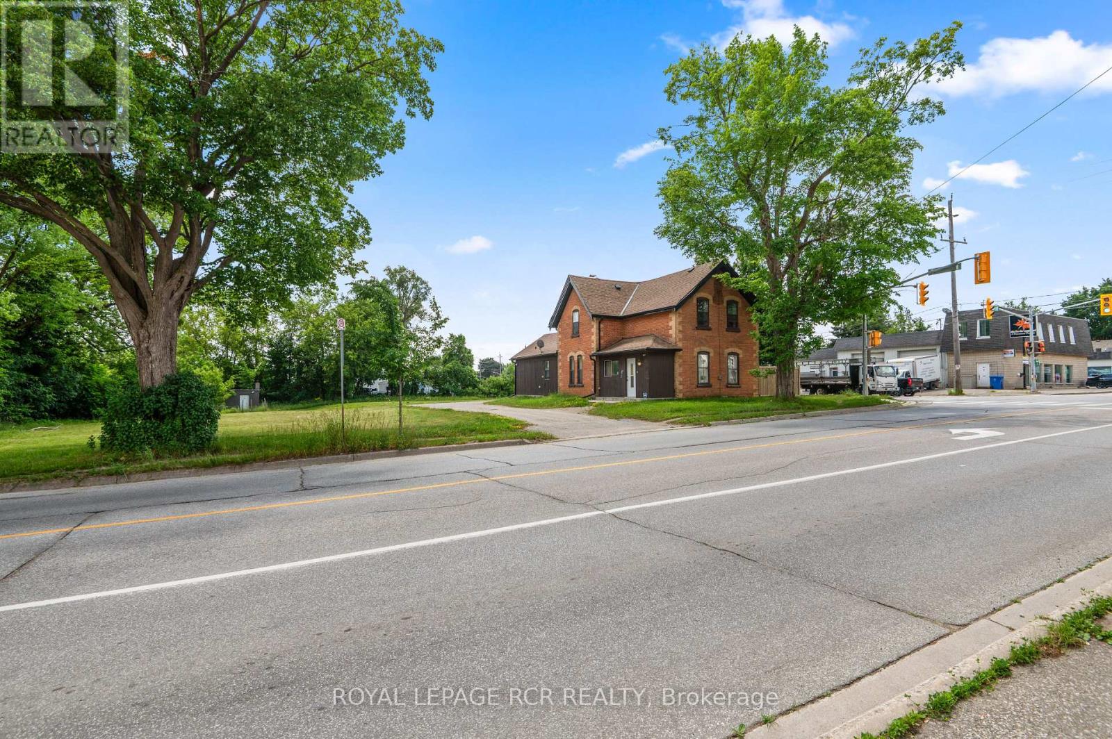 53 Town Line, Orangeville, Ontario L9W 1V3 - Photo 33 - W12992560