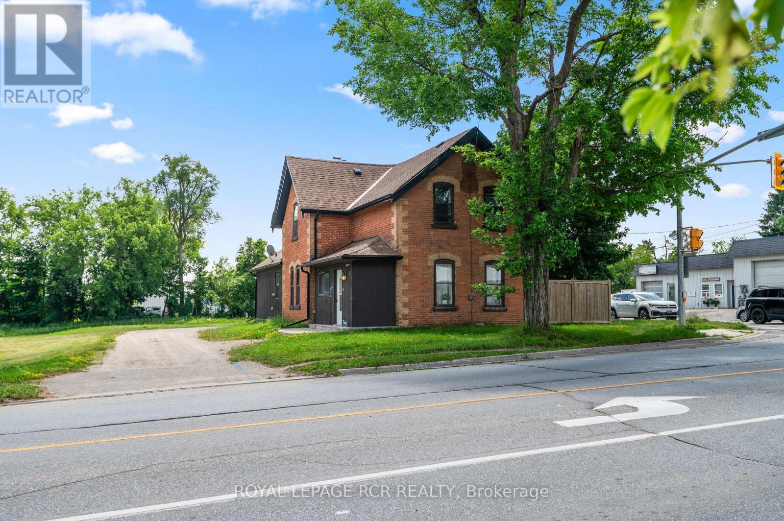 53 Town Line, Orangeville, Ontario L9W 1V3 - Photo 12 - W12992560
